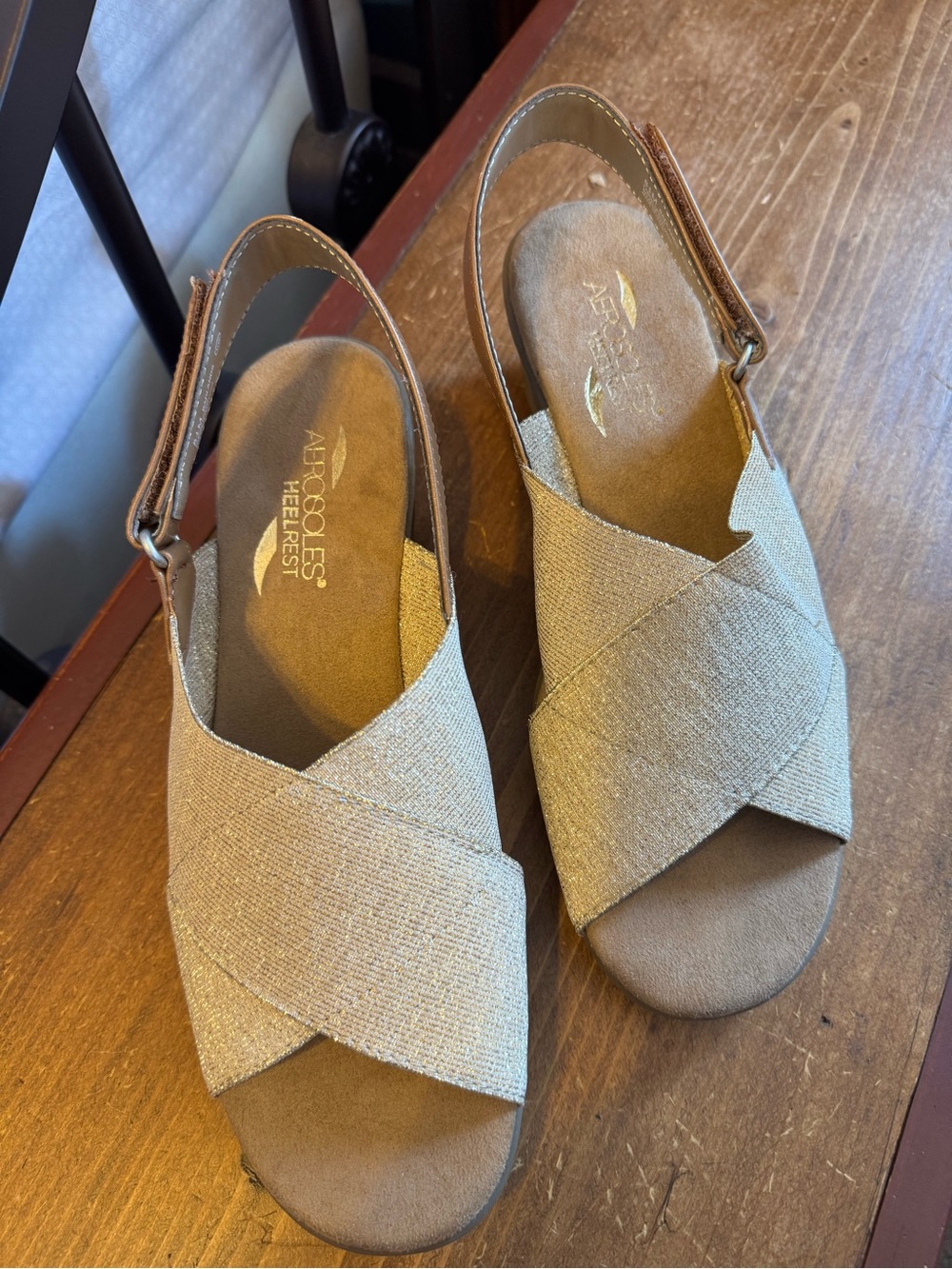 AEROSOLES Badlands, Size 8.5 Color: Goldish w/ Tan Crisscross Slingback Sandals.